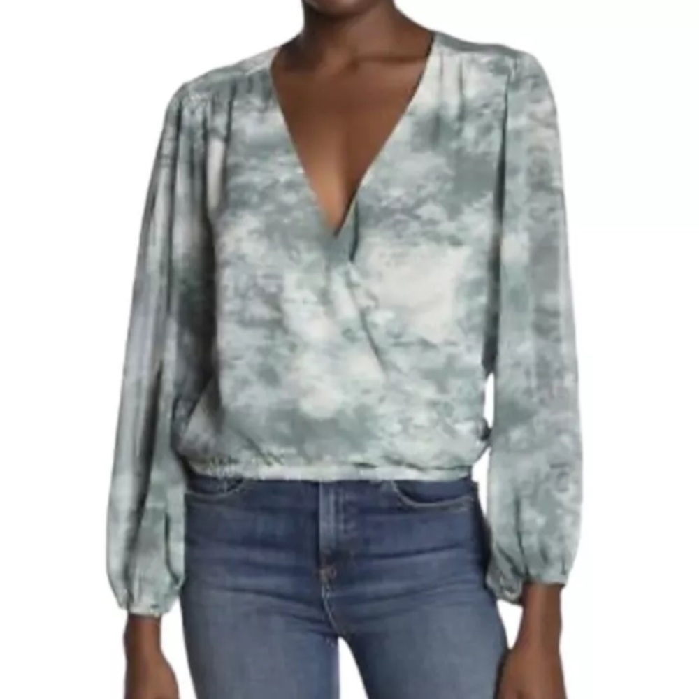 ASTR THE LABEL Faux Wrap Tie Dye Top
Sage Tie Dye